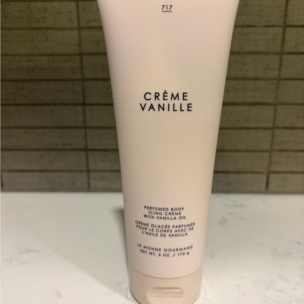 Gourmand Beauty CRÈME VANILLE PERFUMED BODY ICING CRÈME